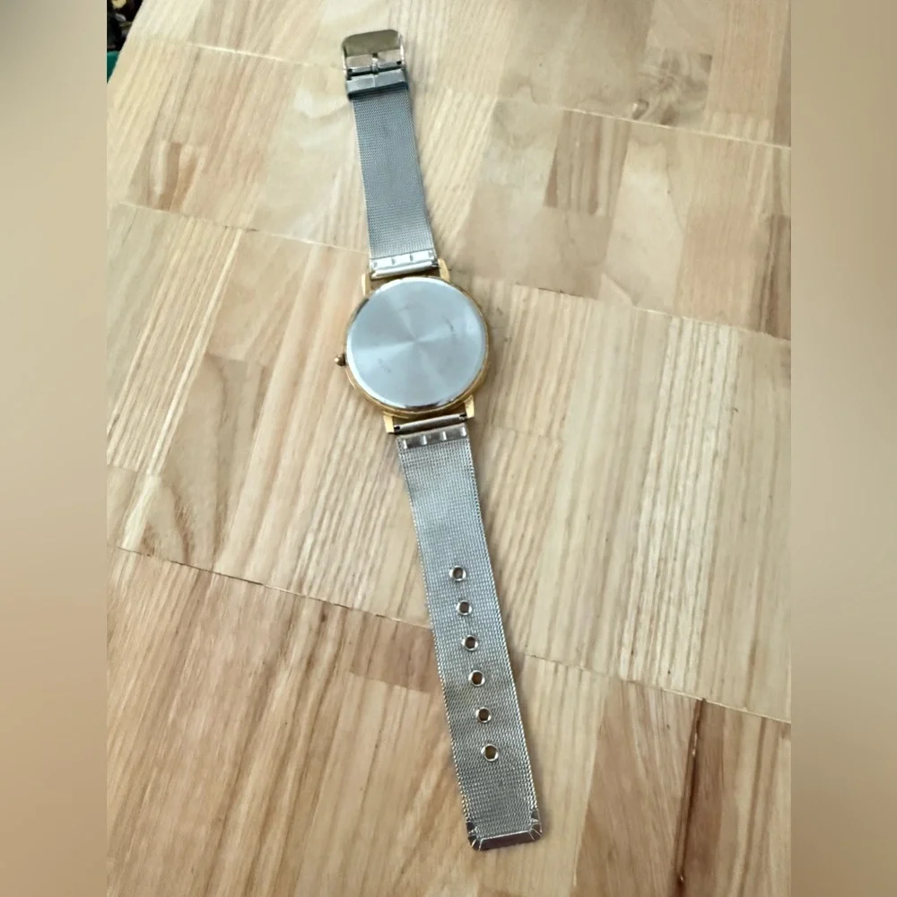 Vintage retro Maxiaids two tone large numbers low vision watch NEW BATTERY